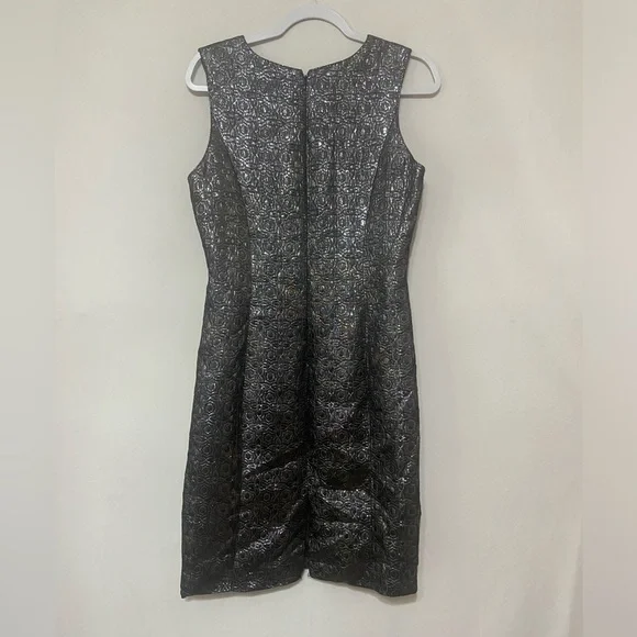 R&M Richards LIKE NEW metallic black/silver split neck sleeveless dress 12 - Picture 6 of 6